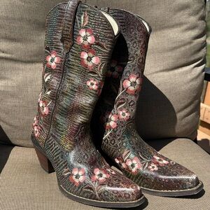 Durango cowboy boots.